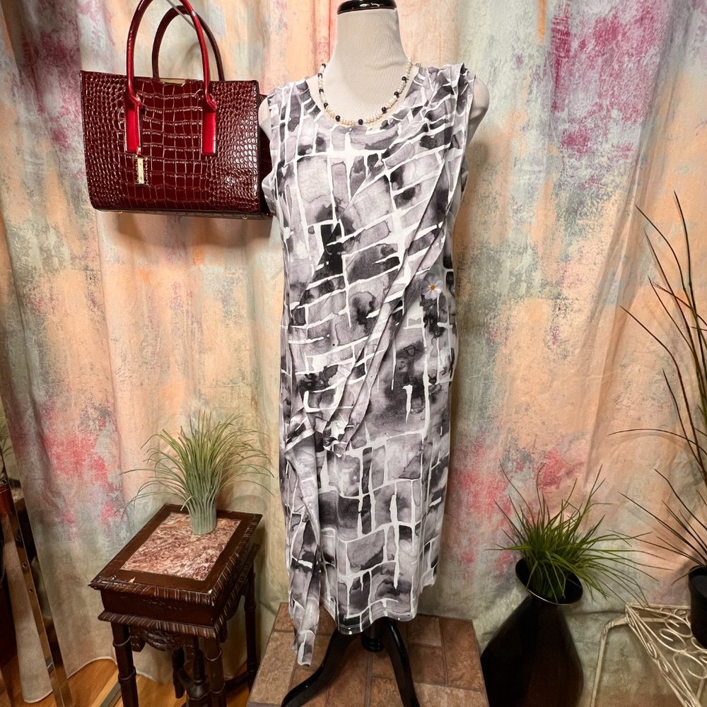 📌Simply Vera Vera Wang Some Kind Of Unfinished Look Rayon Shift Dress